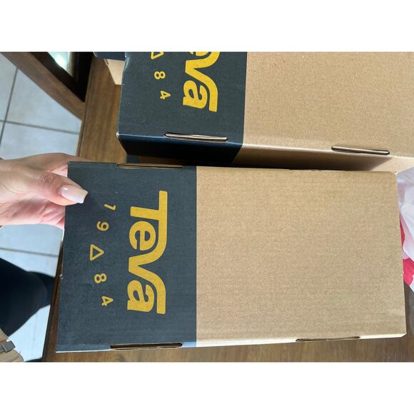 Teva Original Universal Printed Sandals Size 8 - Picture 5 of 9